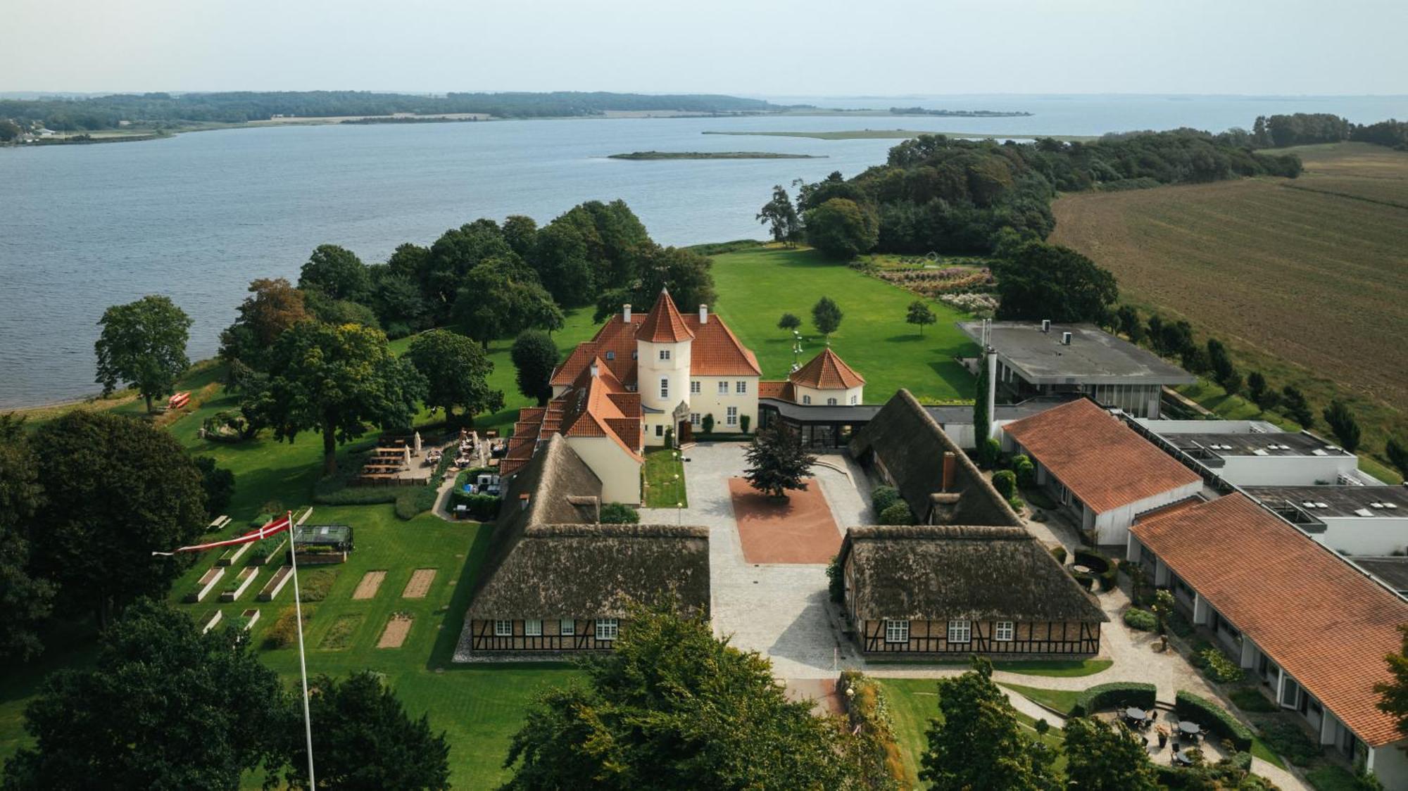 Gl. Avernaes Sinatur Hotel & Konference Ebberup Zewnętrze zdjęcie