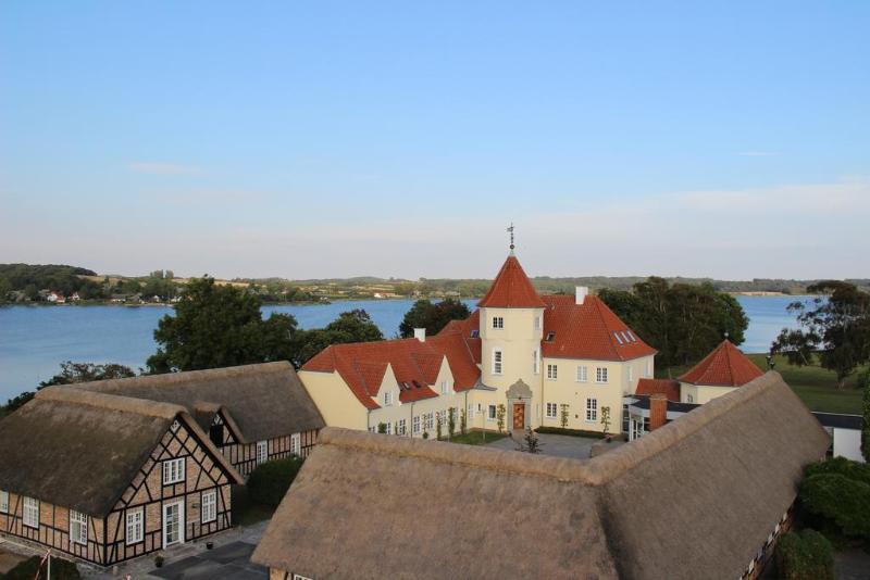 Gl. Avernaes Sinatur Hotel & Konference Ebberup Zewnętrze zdjęcie